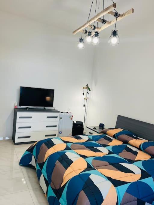 Orizzonte 5 Terre, Viale Italia 221 - Partenza Battelli 5 Terre La Spezia Exteriör bild